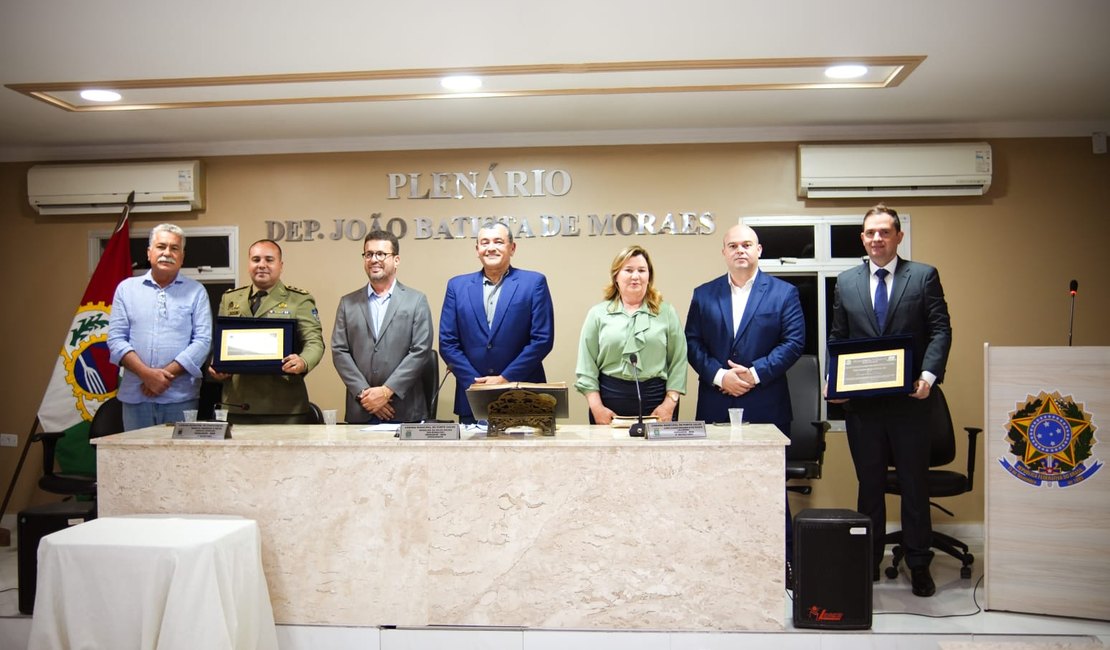 Câmara de Porto Calvo entrega títulos de cidadão honorário