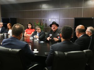 Governo do estado e prefeitura tentam se entender sobre obras da BRK em Rio Largo