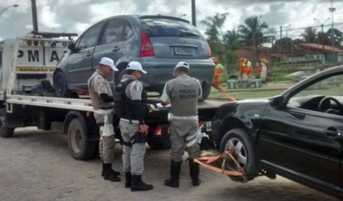 Operação do Batalhão de Trânsito apreende cinco veículos em Maceió