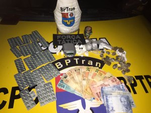 Suspeito de tráfico é preso com mais de 200 comprimidos de Rohypnol