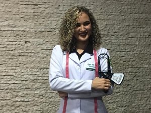 Nutricionista promove grupo de emagrecimento online gratuito para mulheres
