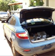 PRF flagra motorista transportando mais de R$ 1 milhão escondido em fundo falso de veículo