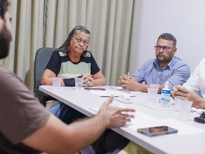 Prefeita Tia Júlia determina força-tarefa de limpeza e ação educativa em Palmeira dos Índios