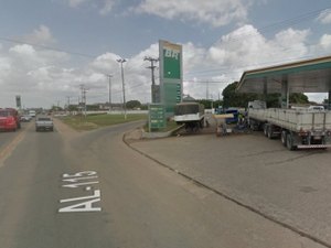 PM apreende arma de fogo em transporte complementar