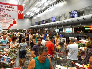 Estimativa de inflação cai pela quinta vez e fica mais distante da meta