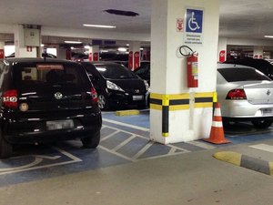 Lei que dispensa pagamento de estacionamento de shoppings é promulgada