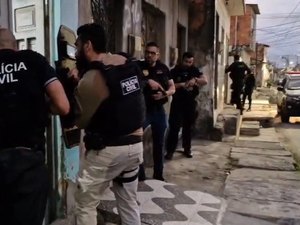 Operação em Maceió mira grupo suspeito de marcar encontros para assaltar e extorquir garotas de programa