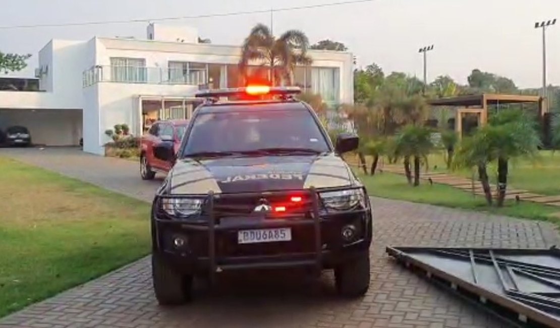 Polícia Federal cumpre mandados no oeste do Paraná