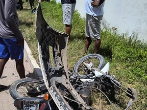 Colisão entre carro e motocicleta deixa vários feridos em Maragogi