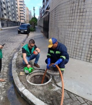 Prefeitura de Maceió autua BRK por lançamento de efluente na praia de Ponta Verde