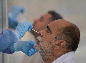 Em carta à OMS, cientistas dizem que coronavírus pode ser transmissível pelo ar