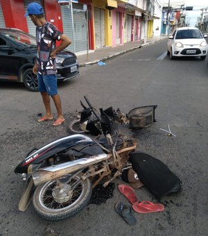 Motociclista desrespeita placa de trânsito e provoca acidente no Centro de Arapiraca