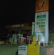 Preço do litro da gasolina em Japaratinga custa R$ 6,89