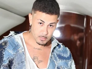 Carlinhos Maia doa R$ 700 mil ao vivo à AACD, no Teleton