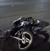 Colisão entre carro e moto deixa homem ferido na AL-101 Norte em Paripueira