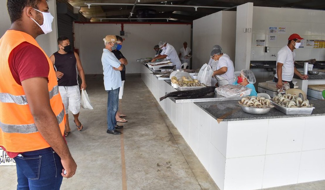 Em Maceió, Centro Pesqueiro funciona sob adequações e em novo horário