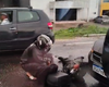 Colisão entre dois carros e uma moto deixa um ferido na Avenida Menino Marcelo