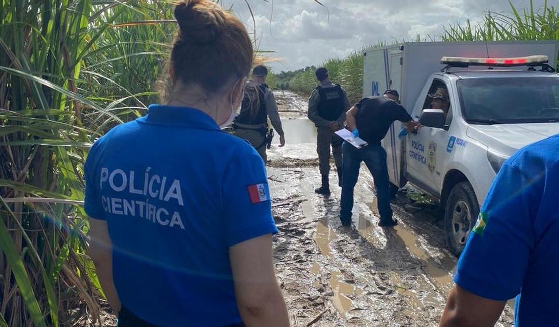 Polícia Científica encontra joias em ossada humana em Teotônio