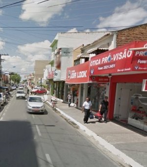 Homem é preso ao tentar roubar loja no centro de Arapiraca