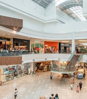 Comércio e shoppings de Maceió têm horário especial no feriado desta quinta (27)