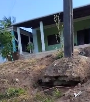 [Vídeo] Morador denuncia risco de queda de poste em estrada movimentada de Feira Grande