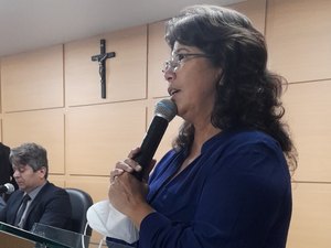 [Vídeo] Vereadora solicita pela segunda vez, implantação de um Núcleo de Apoio Psicológico