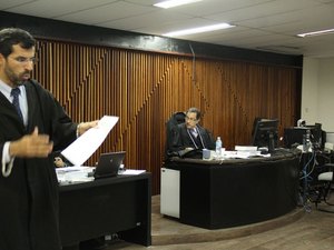 Acusado de matar empresário capixaba não comparece a júri