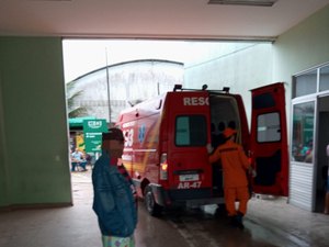Turista cai de moto ao passar sobre quebra-molas e morre em Inhapi