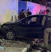 Motorista embriagado é preso após fugir de blitz e colidir contra muro de escola em Maceió