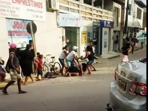 Briga generalizada causa confusão no Centro de Maragogi