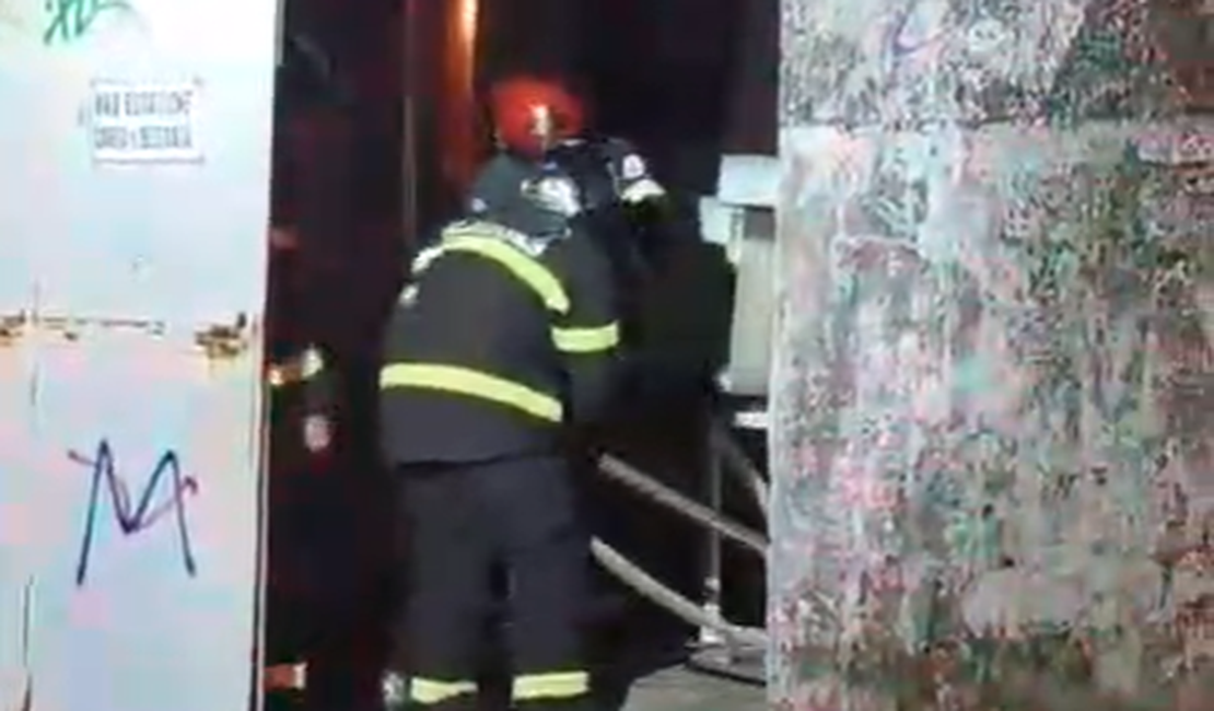 Incêndio atinge laboratório público de análises clínicas em Maceió