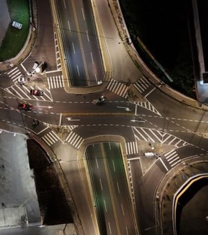 DMTT recua e volta circulação anterior em cruzamento no Jacintinho