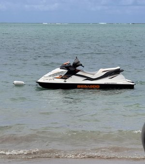 Fiscalização apreende jetski utilizado irregularmente na orla de Pajuçara