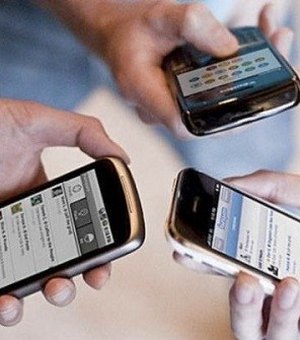 Telefonia móvel em AL perde mais de 200 mil de linhas em 12 meses