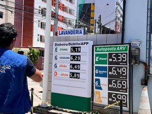 Procon já autuou mais de 100 postos de combustíveis por aumento injustificado de preços