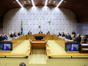 Silêncio de Fachin alarma integrantes do STF que pregam defesa de Moraes
