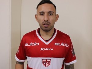 Camisa 10, argentino Cañete ganha destaque no CRB com assistências