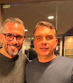 Leonardo Dias participa de jantar de lançamento da candidatura de Flávio