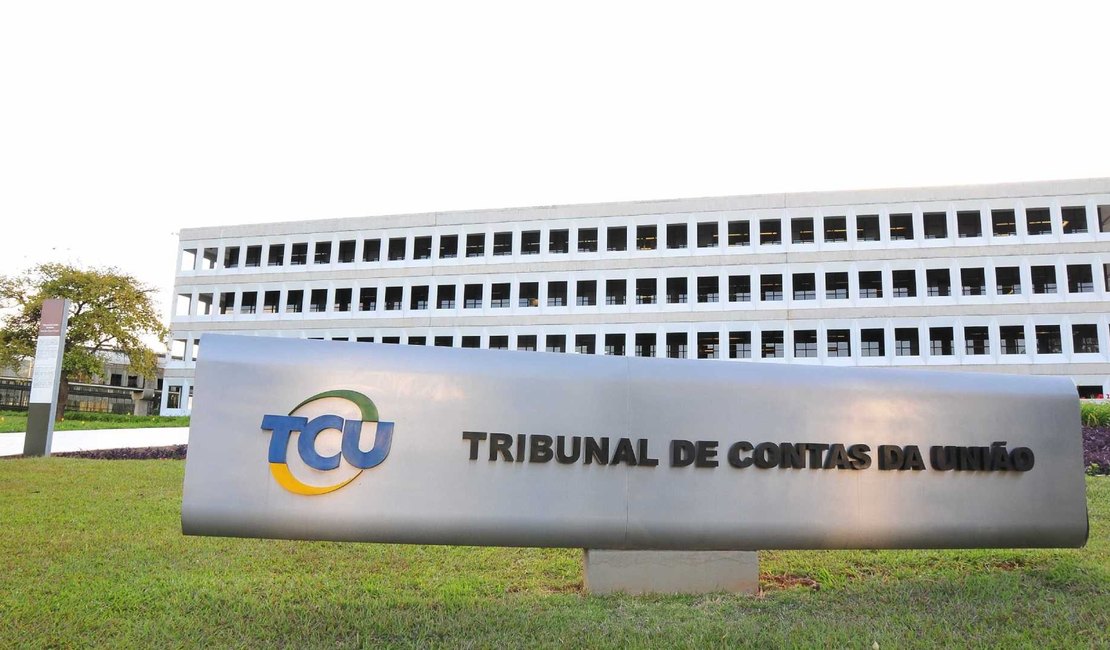 TCU dá 24 horas para que Guedes esclareça se Coaf está investigando jornalistas