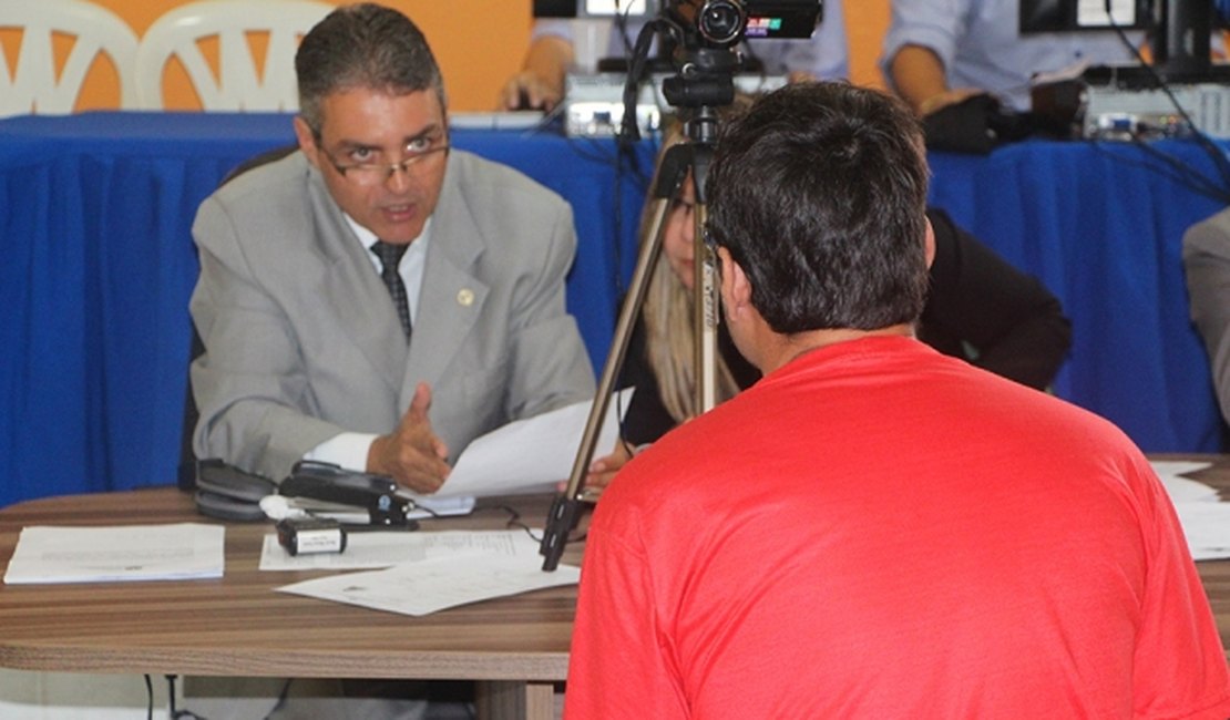 43 presos provisórios são ouvidos durante oitiva no Baldomero Cavalcanti