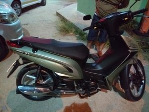Motocicleta é encontradas às margens de rodovia em Marechal Deodoro 
