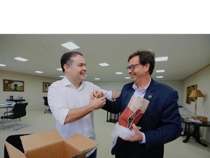 Governador e presidente da Embratur discutem início do aeroporto de Maragogi