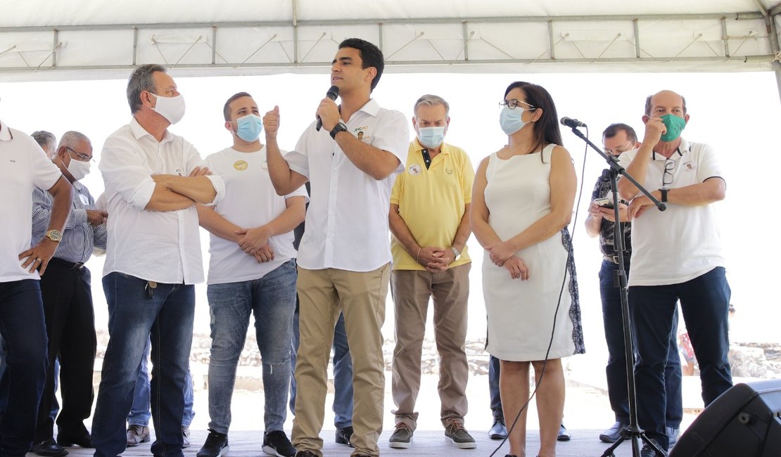 JHC encontra lideranças religiosas e discute importância da Igreja em Maceió