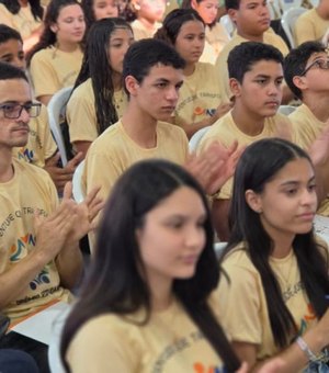 Arapiraca empossa novos Grêmios Escolares para o biênio 2026-2028