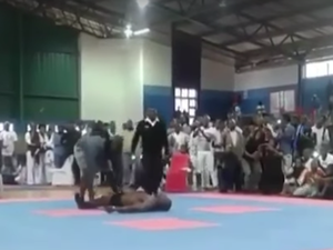 [Vídeo] Campeão mundial de fisiculturismo morre ao errar salto de apresentação