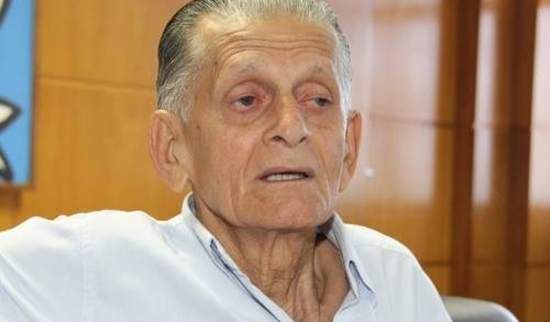 Ismael Pereira confirma desejo de retornar à câmara em 2024 e critica vereadores; “balançador de cabeça como catenga”