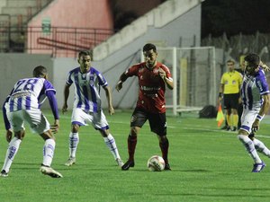 CSA empata com Brasil de Pelotas e perde chance de colar no G4 da Série B