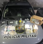 Arma de fogo e mais de dois quilos de droga são apreendidos pela Polícia Militar em Maceió