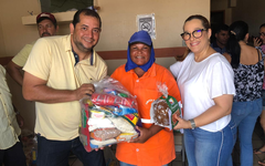 Mais de 800 famílias canoenses recebem cestas básicas e garantem mesa farta no Natal