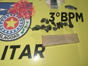 Mais de 90 pinos de cocaína são apreendidos em Junqueiro